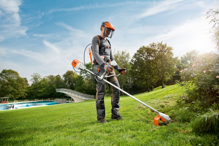 Grass Cutting Services in Edmonton